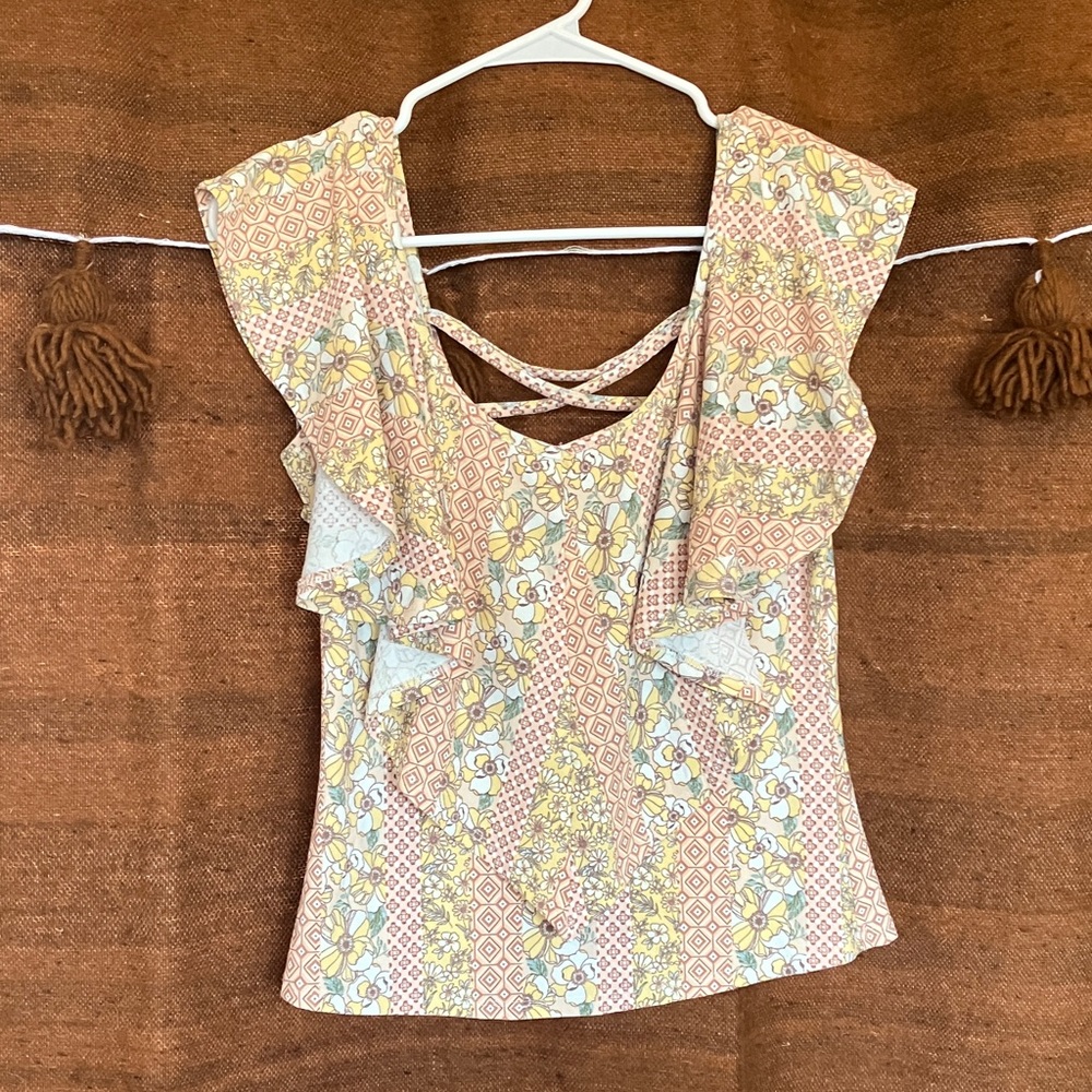 Daytrip Geometric Floral Blouse in Cream and Brown